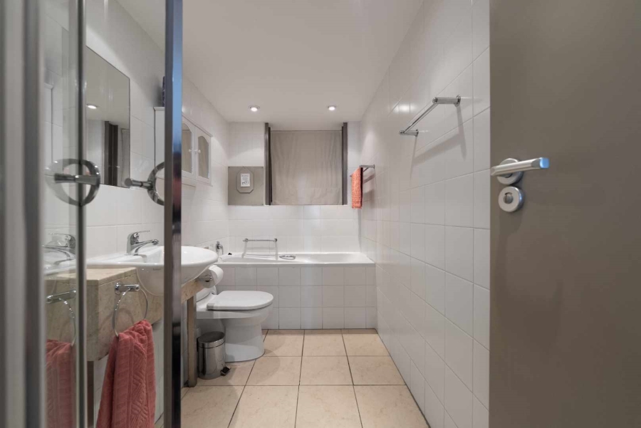 2 Bedroom Property for Sale in Cape Town City Centre Western Cape